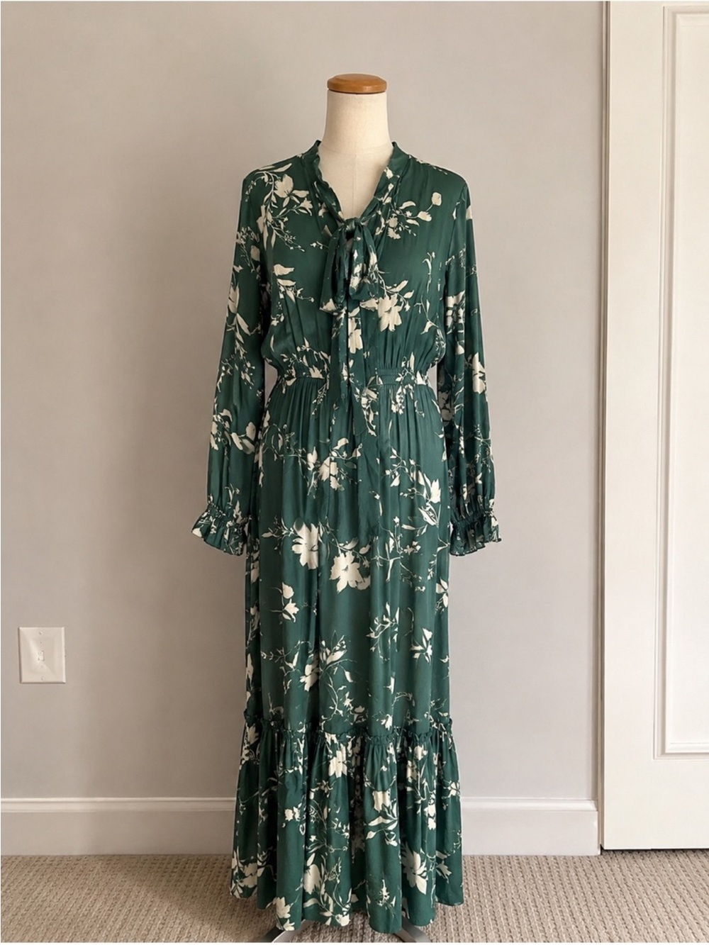 Women's Plus Size Long Sleeve Tiered Ruffle Dress - Ava & Viv Green 1x